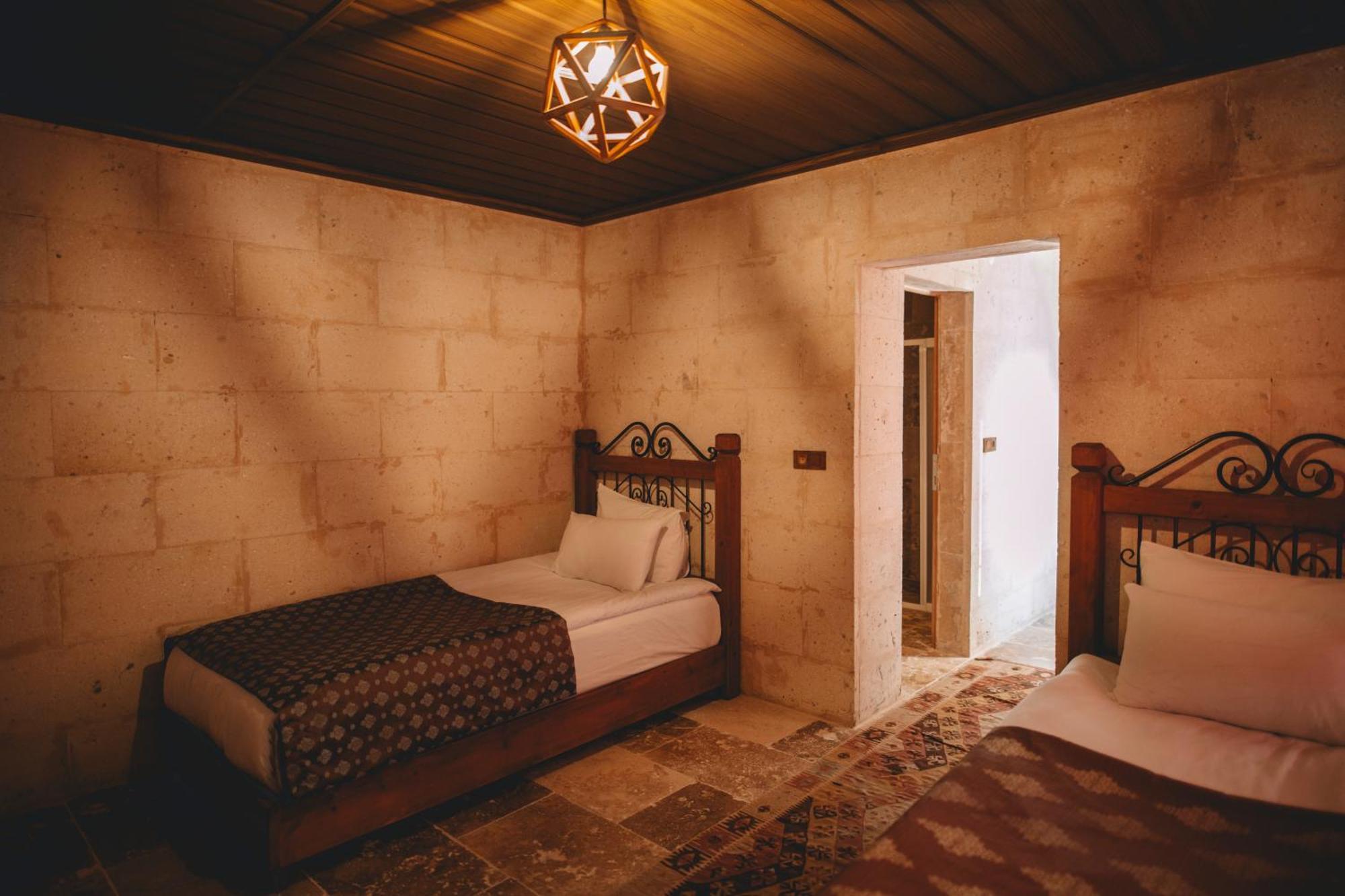 Bed and Breakfast Çavuşin Cave House à Göreme Extérieur photo