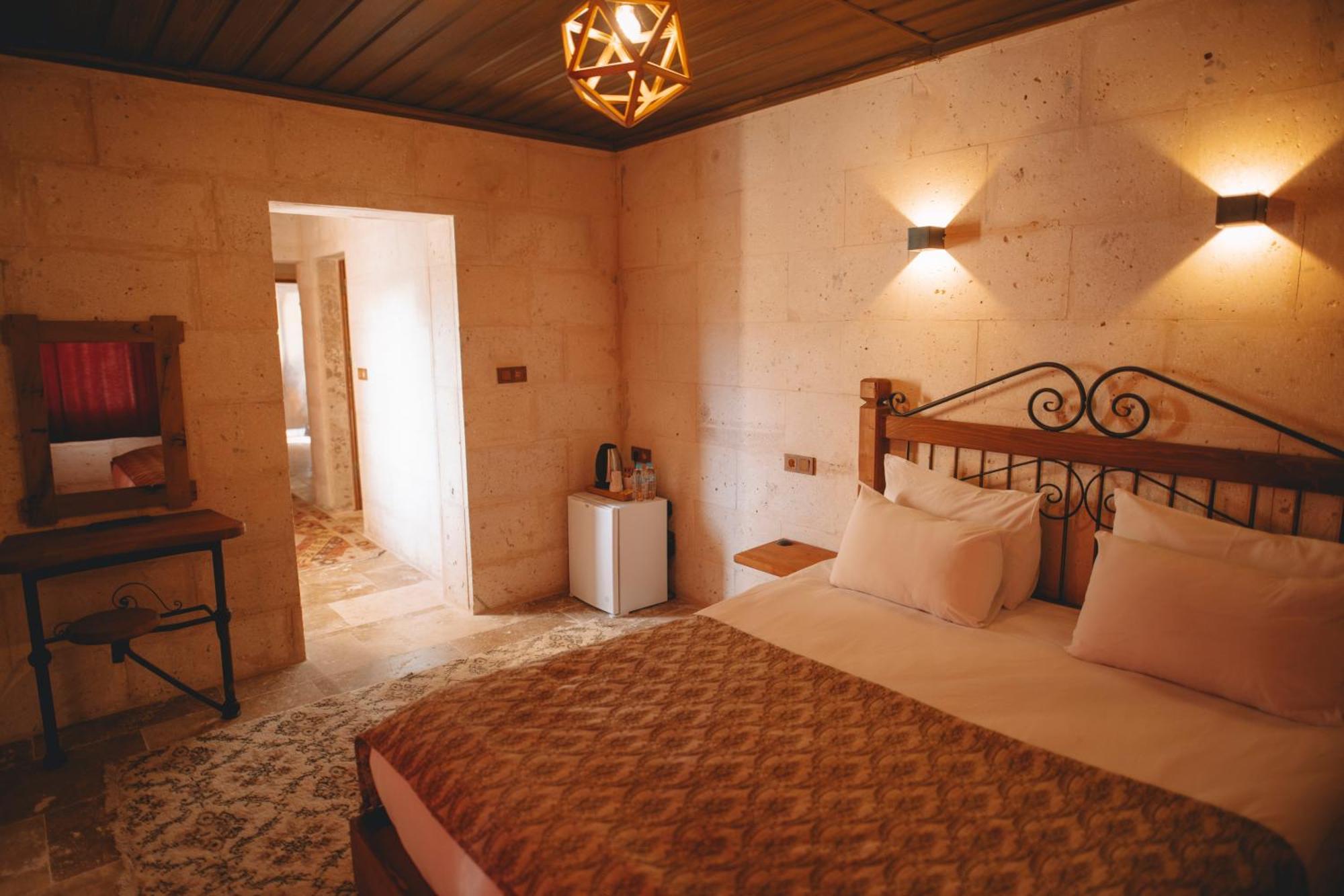 Bed and Breakfast Çavuşin Cave House à Göreme Extérieur photo