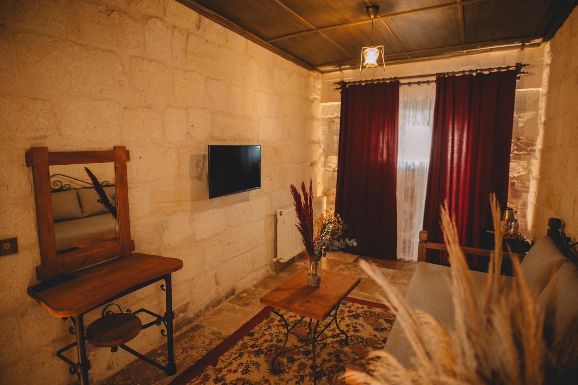Bed and Breakfast Çavuşin Cave House à Göreme Extérieur photo