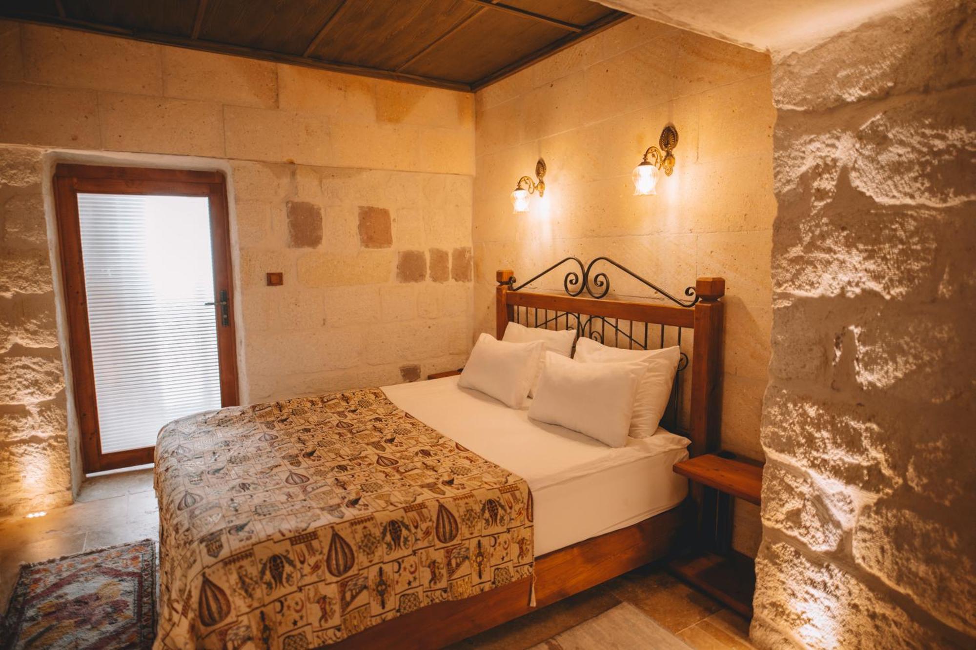 Bed and Breakfast Çavuşin Cave House à Göreme Extérieur photo